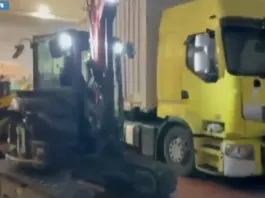 Traffico illecito di mezzi da cantiere attraverso i porti di Ravenna e Civitavecchia, smantellata associazione criminale