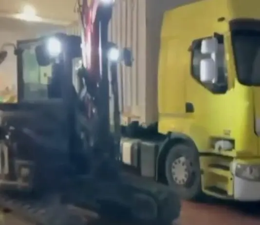 Traffico illecito di mezzi da cantiere attraverso i porti di Ravenna e Civitavecchia, smantellata associazione criminale