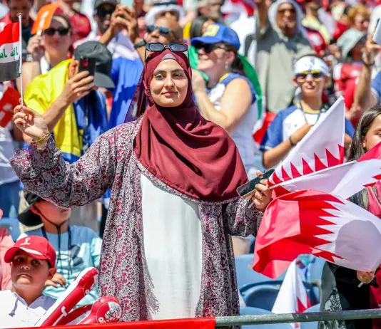 Telegraph, Qatar paid for fans to support team at World Cup