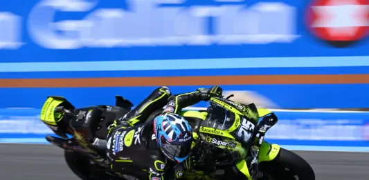 MotoGP, Fernandez vince la Sprint ad Assen davanti a Ogura e Di Giannantonio. Martin in pole, Bezzecchi parte terzo