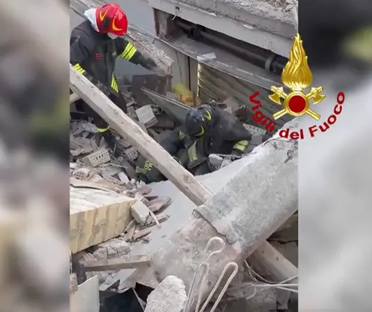 Palazzina crolla nel Fermano dopo un’esplosione, un morto e due feriti