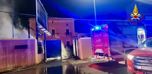 Nuovo attentato incendiario contro la Sicily by Car, a fuoco 11 vetture nel deposito a Palermo. Dragotto “Non sappiamo cosa vogliono”