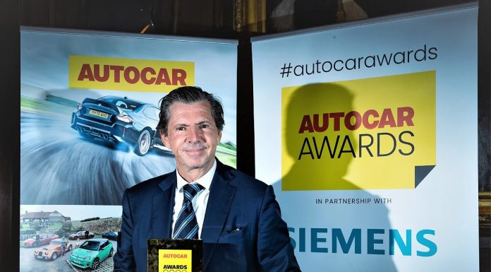 Fiat, il CEO Olivier Francois riceve il prestigioso Editors’ Award agli Autocar Awards 2026