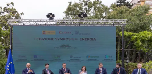 Studio TEHA, con le rinnovabili l’Italia può risparmiare 17 miliardi all’anno sulla spesa energetica
