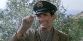 32 anni fa moriva Massimo Troisi, la storia del Premio Marefestival a Salina diventa un docu-film