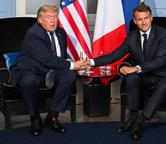 I leader arrivano al G7 di Evian, Trump: “Lo Stretto di Hormuz sarà riaperto completamente venerdì”
