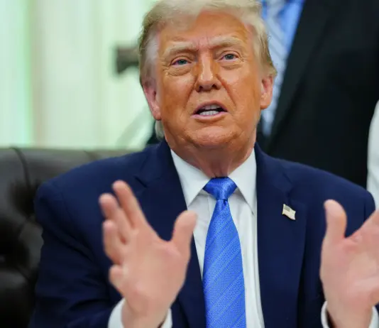 Trump “Attaccheremo l’Iran oggi e ancora più duramente”