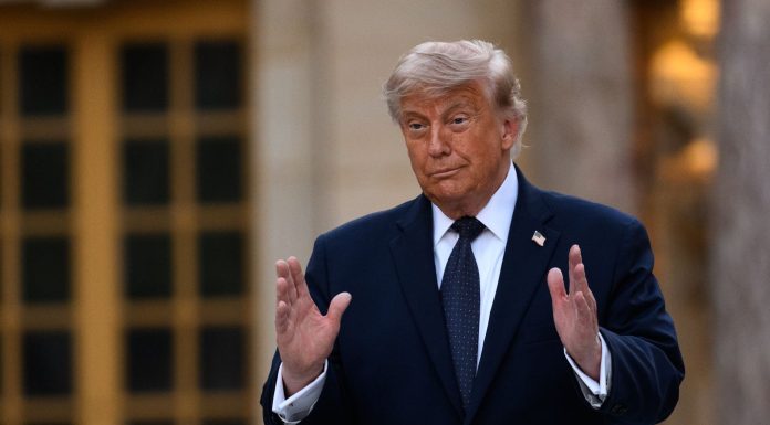 Trump, l’intesa con l’Iran diventa una nuova tempesta
