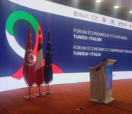 Forum economico Italia-Tunisia, firmati accordi a Tunisi tra istituzioni e imprese dei due Paesi