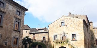 Cresce il turismo delle radici, nel 2026 i viaggiatori saranno oltre 7,4 milioni