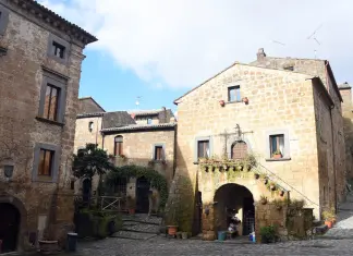 Cresce il turismo delle radici, nel 2026 i viaggiatori saranno oltre 7,4 milioni