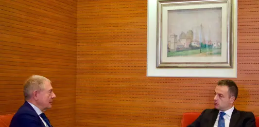 Incontro tra Urso e il sindaco di Venezia Venturini, focus su prospettive industriali dell’area di Porto Marghera
