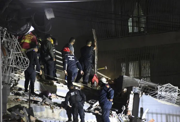 Venezuela, violente scosse di terremoto in tutto il Paese con crolli anche a Caracas - Almeno 32 le vittime