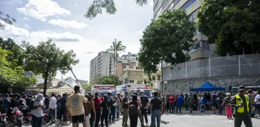 Venezuela, la terra continua a tremare: nuova scossa di magnitudo 4,9. Sale a 42 il numero di italo-venezuelani dispersi