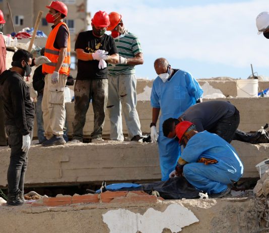 In Venezuela si scava tra le macerie del terremoto, recuperato il corpo del disperso salernitano