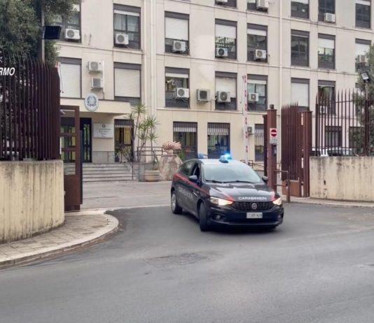Scoperto un giro di prostituzione a domicilio nel Palermitano, due arresti