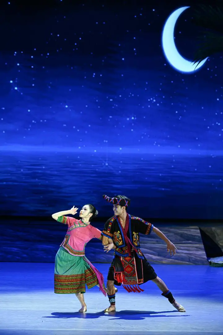 Cina: Hainan, in scena il dramma “Gan Gong Bird” (2)