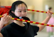 Cina: giovani artisti tengono viva l’opera Qinqiang a Xi’an (1)