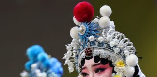 Cina: giovani artisti tengono viva l’opera Qinqiang a Xi’an (3)