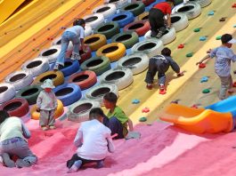 Cina: studenti in pausa primaverile nella Mongolia Interna (1)