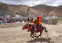 Cina: Xizang, popolazione celebra Ongkor Festival per raccolti abbondanti (1)