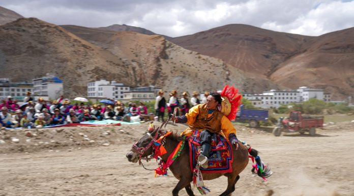 Cina: Xizang, popolazione celebra Ongkor Festival per raccolti abbondanti (1)