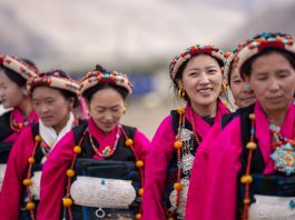 Cina: Xizang, popolazione celebra Ongkor Festival per raccolti abbondanti (2)