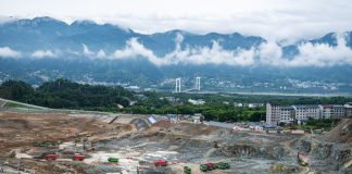 Cina: al via megaprogetto di navigazione sul fiume Yangtze (1)
