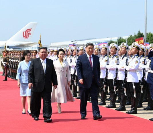 DPRK: visita di Stato di Xi si conclude con solenne cerimonia (1)