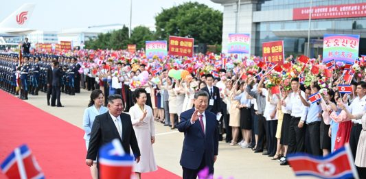 DPRK: visita di Stato di Xi si conclude con solenne cerimonia (2)