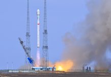 Cina: lanciati due satelliti nello spazio con razzo Zhuque-2E Y6