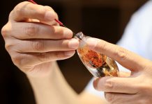 Cina: Hebei, prodotti culturali e creativi veicolano il fascino di Hengshui (3)