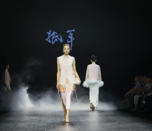 Cina: Tianjin Fashion Week tra moda, cultura, turismo e commercio (3)