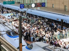 Cina: viaggi ferroviari record a 1,9 mld nei primi cinque mesi del 2026
