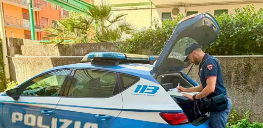 Catania, pedala scalzo e senza casco in tangenziale: individuato e sanzionato