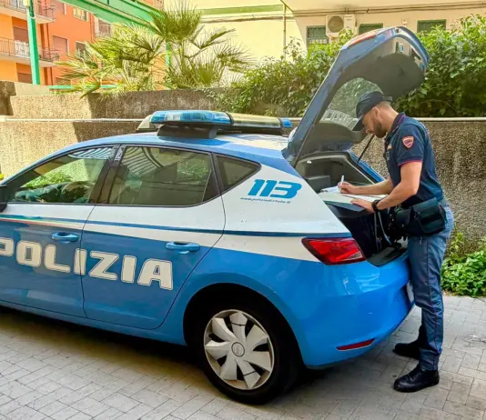 Catania, pedala scalzo e senza casco in tangenziale: individuato e sanzionato