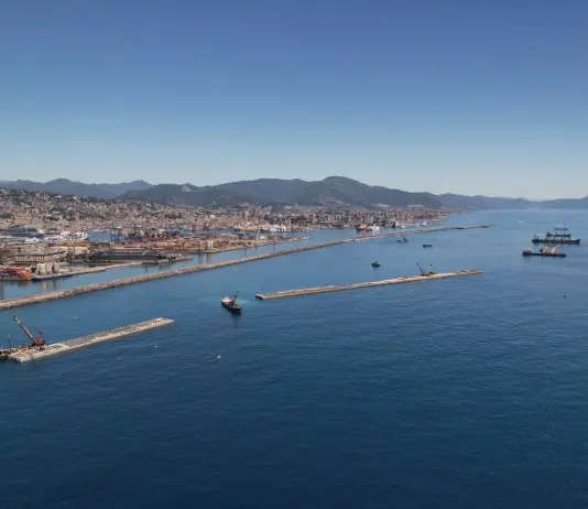 Webuild, la nuova diga foranea di Genova avanza in mare aperto: posato il ventiquattresimo cassone