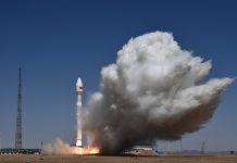 Cina: razzo Lijian-1 Y14 porta in orbita otto satelliti (1)