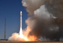 Cina: razzo Lijian-1 Y14 porta in orbita otto satelliti (3)