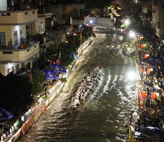 Cina: Diejiao ospita gara per il Dragon Boat Festival (1)