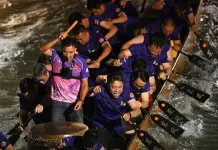 Cina: Diejiao ospita gara per il Dragon Boat Festival (3)