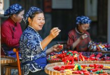 Cina: a Xucun artigianato tradizionale per Dragon Boat Festival (2)