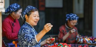 Cina: a Xucun artigianato tradizionale per Dragon Boat Festival (2)