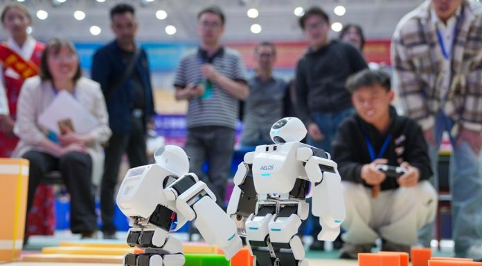 Cina: presentate misure per promuovere iniziativa sull’IA applicata ai consumi