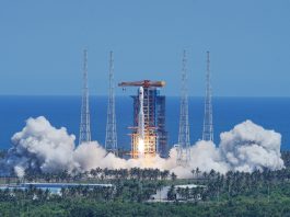 Cina: azienda tecnologica completa chiamate satellitari direct-to-cell