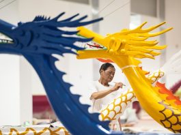 Cina: dragon boat artigianali tornano a casa e l’antica tradizione rivive (1)