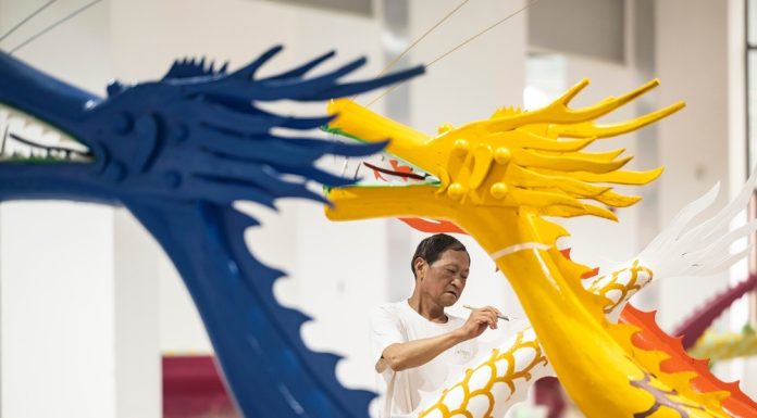 Cina: dragon boat artigianali tornano a casa e l’antica tradizione rivive (1)