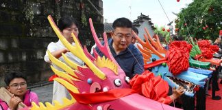 Cina: dragon boat artigianali tornano a casa e l’antica tradizione rivive (2)
