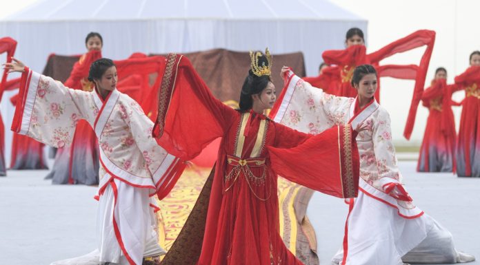 Cina: Xinjiang, a Zhaosu il festival del turismo culturale Tianma (3)