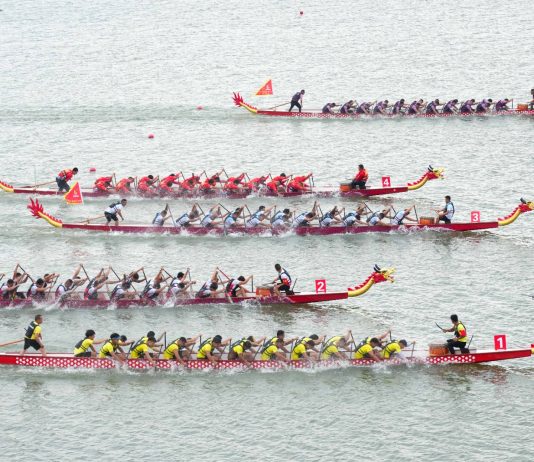 Cina: sul fiume Miluo le finali della Dragon Boat Super League (2)